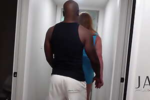 CUCK HUBBY RECORDS HIS WIFE Charge from HUGE BBC