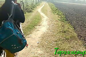 गाँव की देसी गरम छोरी को शहर ले जाकर ताबड़तोड़ चोदा