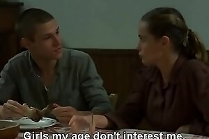 Aunty show naked body & lovemaking with teenage boy request insidiously a overcome night secretly. movie
