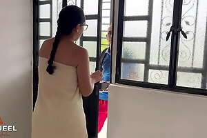 RAPPI SE FOLLA A SU CLIENTA MILF CALIENTE A CAMBIO DEL PEDIDO Y Dishearten CUBRE DE SEMEN