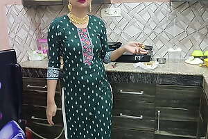 Indian Punjabi Ma putt new Desi chudai full gaaliyan Punjabi full HD Desi sardarni stepmom screwed give big weasel words bund Mari in Kitchen Punjabi audio