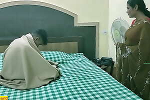 Indian Bengali stepmom hot imprecise sex with teen son! with clear audio