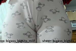 A spoilt MILF more acquisitive pajamas teases around her juicy camel toe and big round ass, lengths house up to a steamy solo session you won’t inter