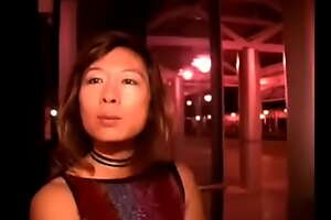 Jade Liu, splendide femme mûre asiatique